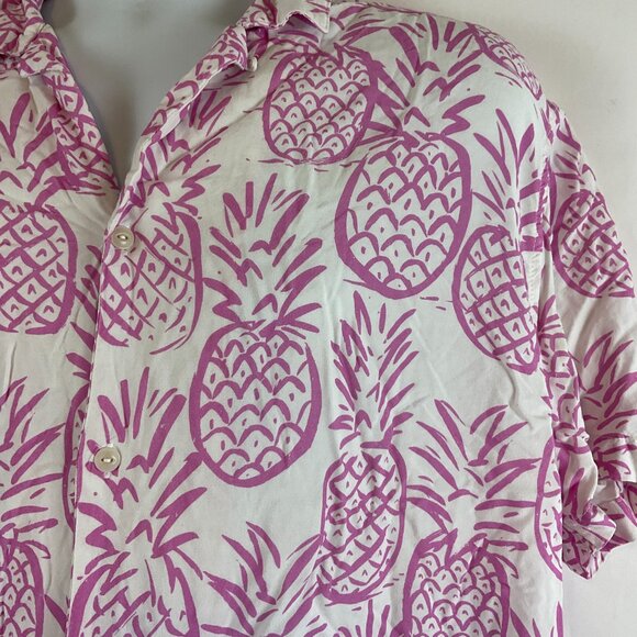 Chubbies Hawaiian Shirt XL White Lavender Pineapple Print Button Front Short Sle - Picture 5 of 9